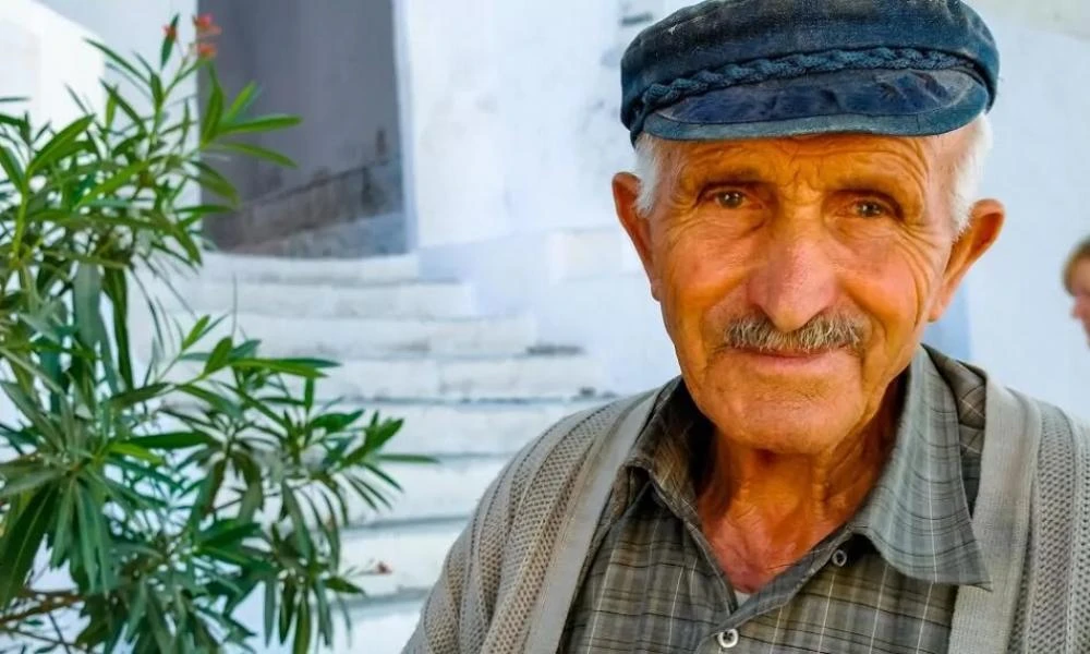 Τα μυστικά της μακροζωίας στην Ικαρία - Η διατροφή και τα διάσημα πανηγύρια